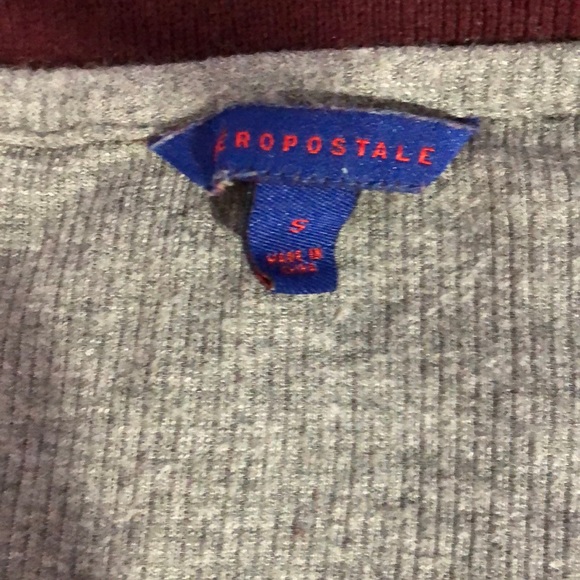 Cropped top. - Picture 3 of 4